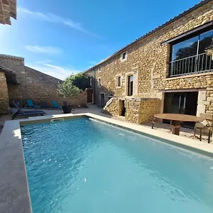  Pensión Chez Vero D'hotes & Maison En Pierre Contemporaine
