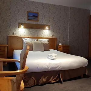 Hotel Savoy & Restaurant, Saint-Michel-de-Maurienne
